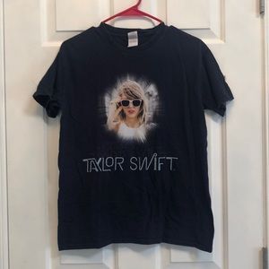 Taylor Swift 1989 shirt